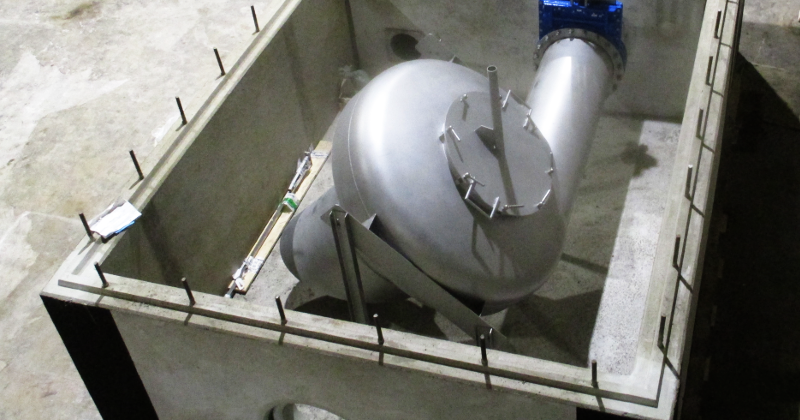 Betonfertigteil, Drosselschacht mit Drossel